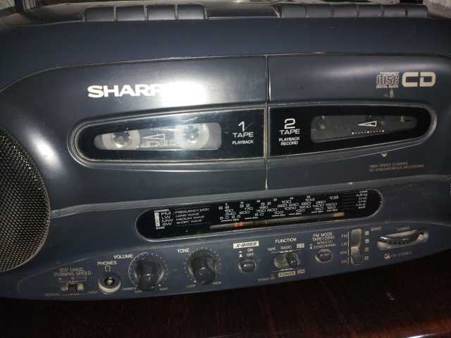 Продам: Двухкассетная магнитола Sharp WQ CD 220L