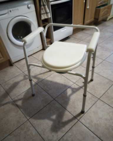 Продам: кресло - туалет