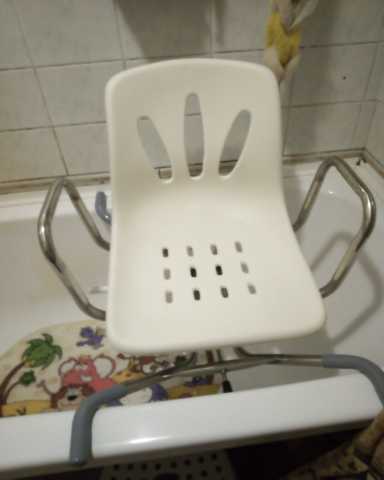 Продам: кресло для мытья в ванной тяжелобольных