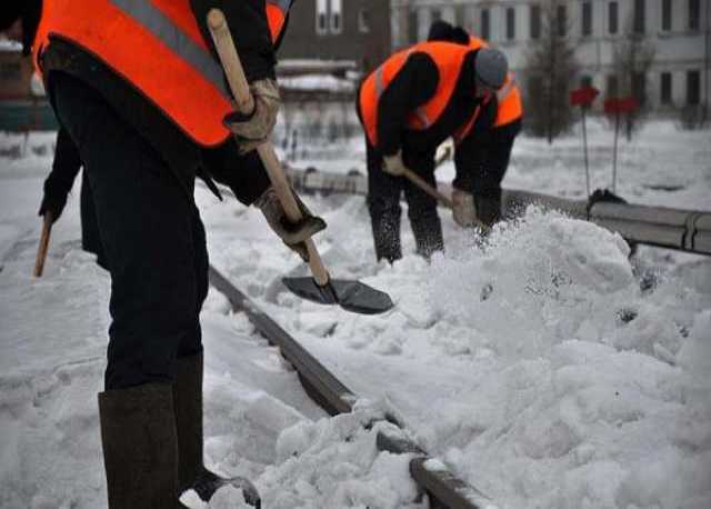 Требуется: Бригада по уборке снега в Москве и Мос.о