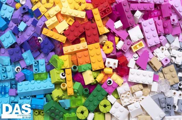 Требуется: Упаковщик-комплектовщик игрушек Лего