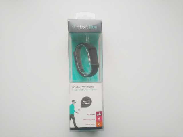 Продам: Фитнес браслет fitbit flex новый