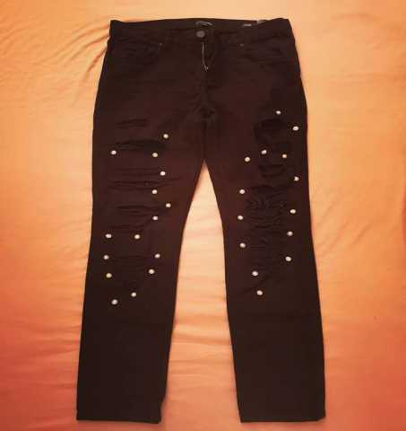 Продам: Итальянские джинсы черные с бусинами,27