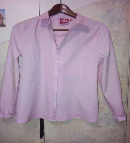 Продам: Розовая блузка для девочки р.158