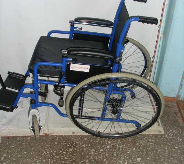 Продам: Инвалидная коляска армед н035