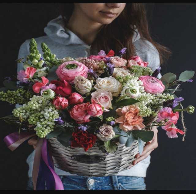 Продам: корзину с цветами