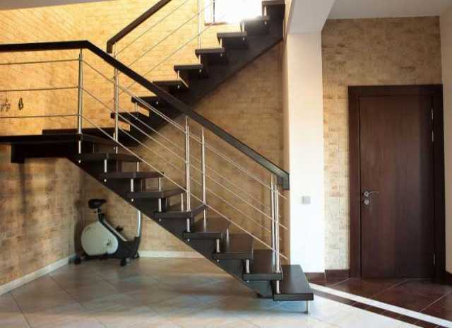 Предложение: Лестница на второй этаж под ключ