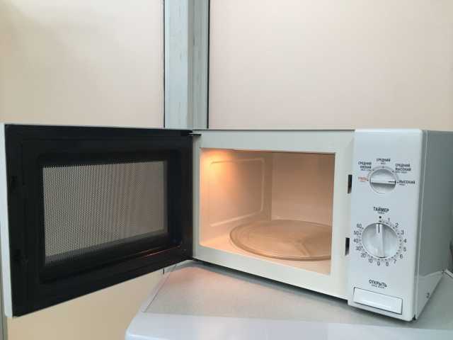Продам: микроволновую печь