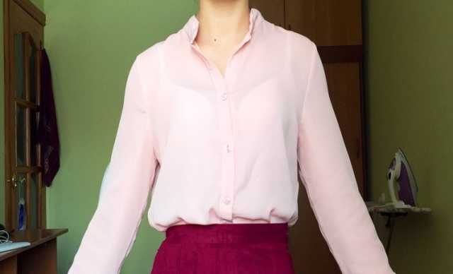 Продам: Розовая шифоновая блузка