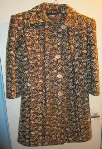 Продам: Оригинальное демисезонное пальто