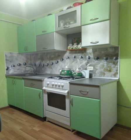 Продам: кухонный гарнитур с газовой плитой
