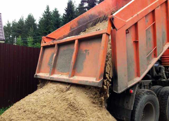 Продам: Купить песок с доставкой от 5 до 30 тонн
