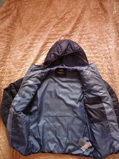 Продам: Куртка демисезонная для мальчика 13-14 л