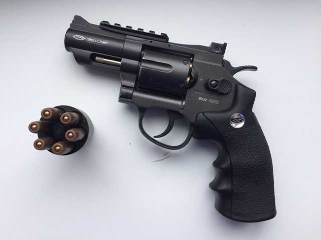Продам: Пневматический револьвер Gletcher SW B25