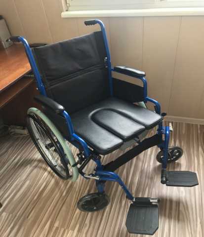 Продам: Инвалидная коляска с туалетом