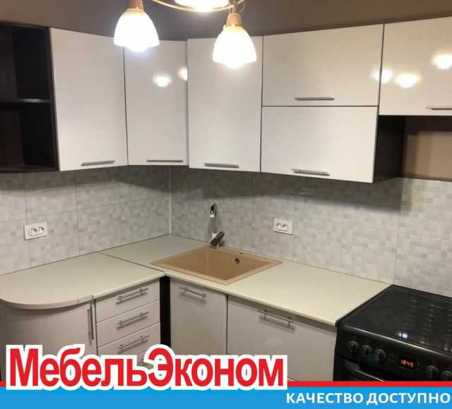 Продам: Кухню глянец в Хабаровске