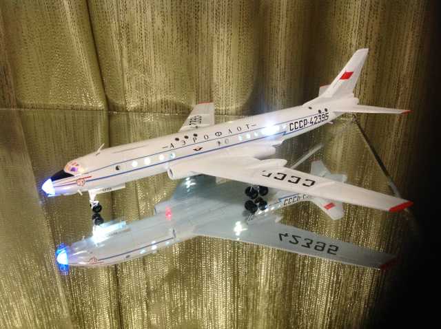 Продам: Модель самолета Ту-104.1/144