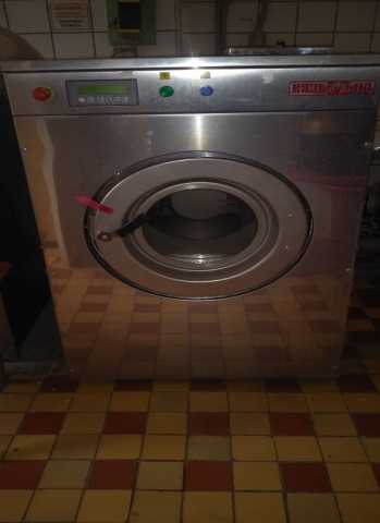 Продам: Промышленная стиральная машина