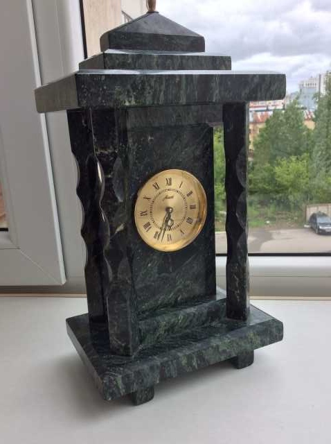 Продам: Кабинетные часы из натурального камня
