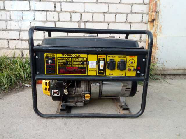Продам: Бензиновый генератор huter DY6500LX