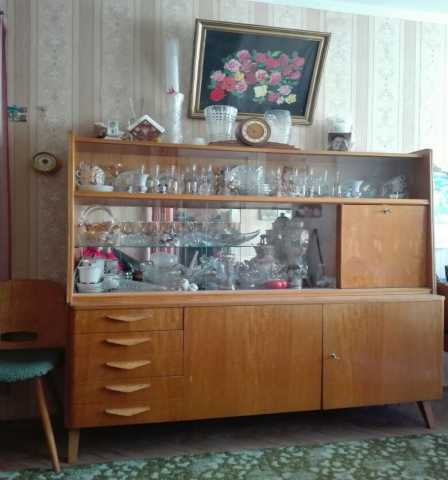 Продам: гарнитур жилая комната дерево Чехия 60-е
