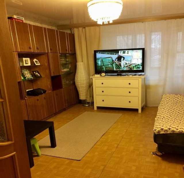 Продам: квартиру