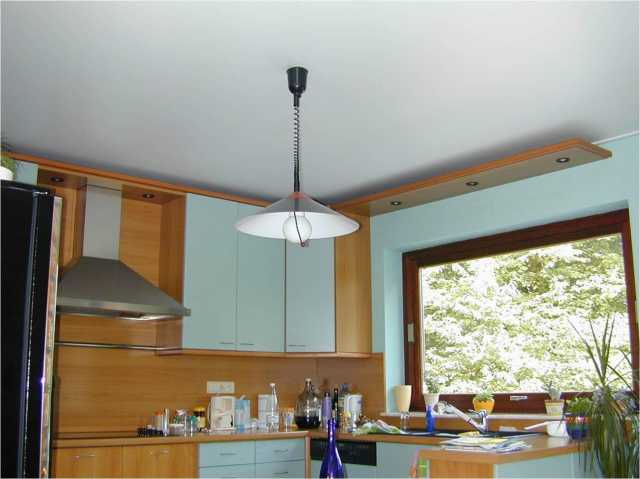 Предложение: Натяжной потолок на кухню