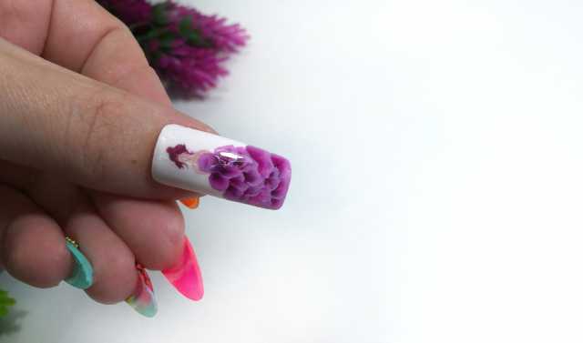 Предложение: Покрытие гель лак, ручная роспись ногтей