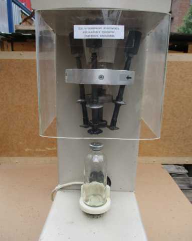 Продам: Полуавтомат для закатки колпачков