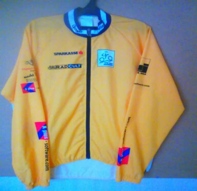 Продам: Спортивная куртка (вело)