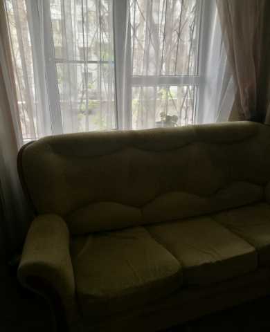 Продам: диван, два кресла