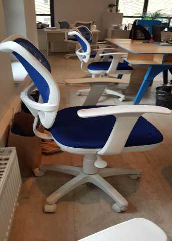 Продам: Кресло для офиса на колесиках