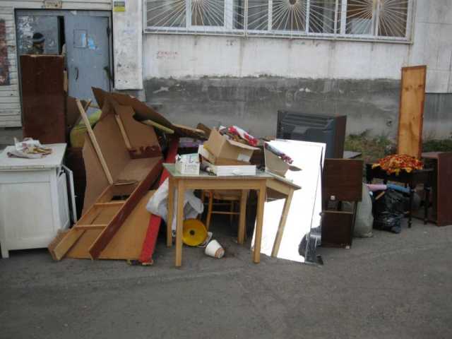 Предложение: Вывоз старой мебели,хлама на свалку