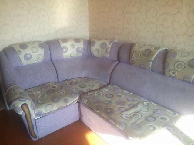 Продам: угловой диван с креслом