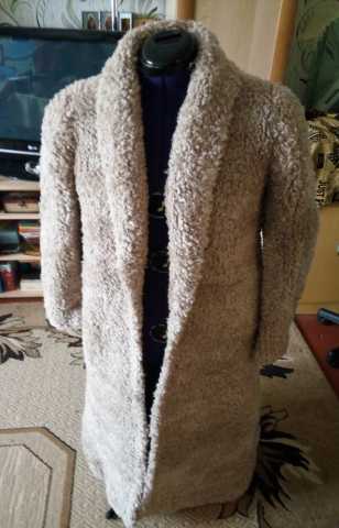 Продам: Вязаное пальто