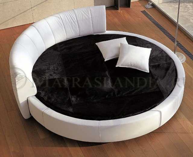 Продам: Круглая кровать Индра + матрас в подарок
