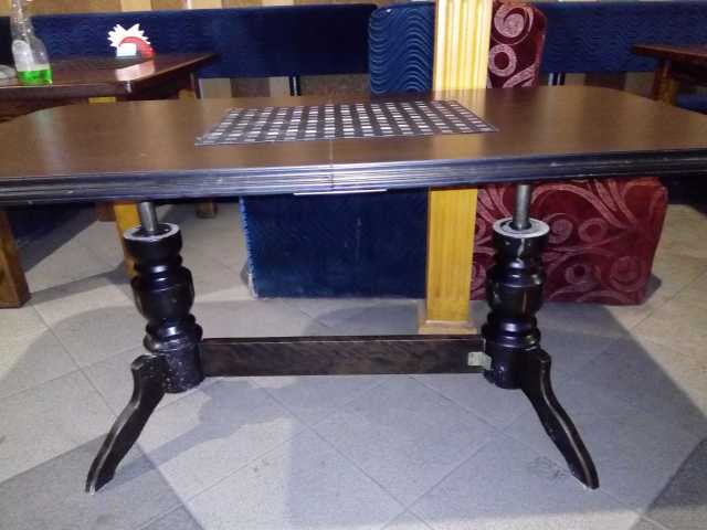 Продам: Продам столы с регулируемой высотой стол