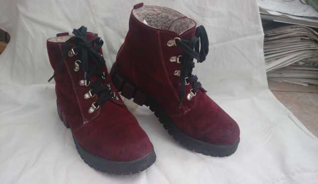 Продам: Зимняя женская обувь 40-41 размера