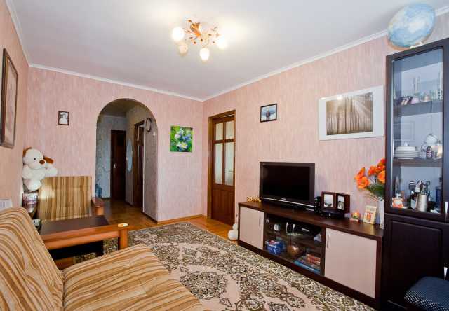 Продам: квартиру