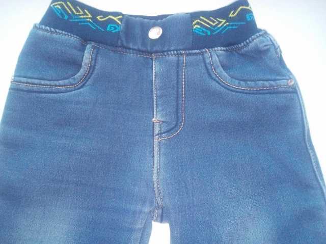 Продам: Утепленные джинсы на 4-5 лет