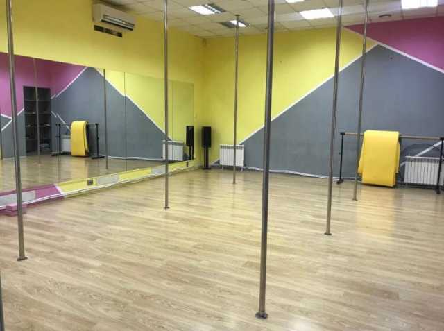 Вакансия: Тренер в танцевальную студию на субаренд