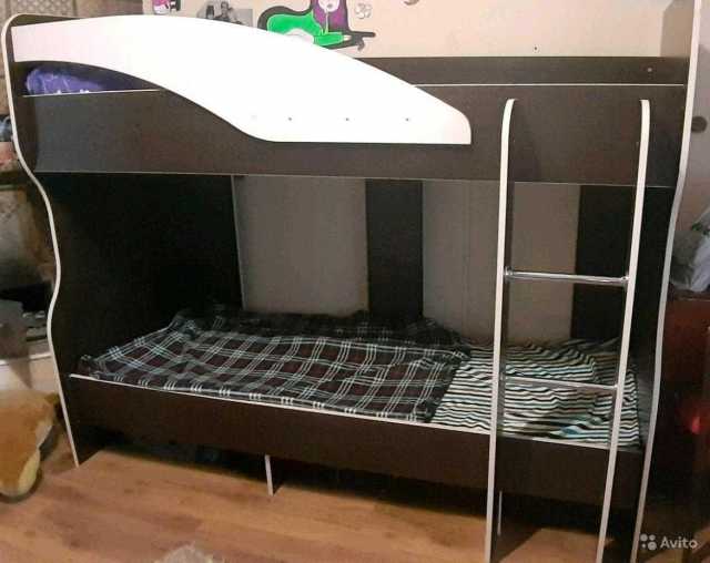 Продам: Двухэтажная кровать
