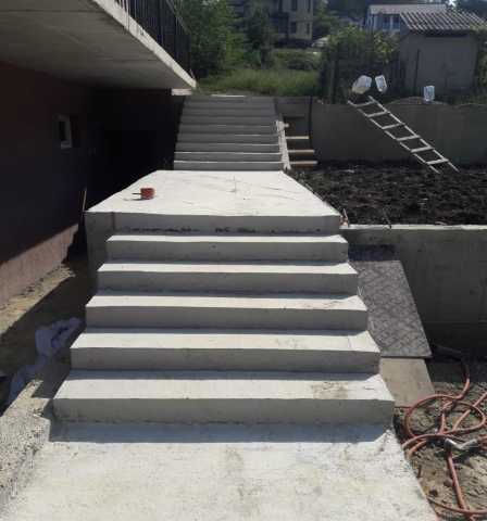 Предложение: Бетонные (монолитные) лестницы