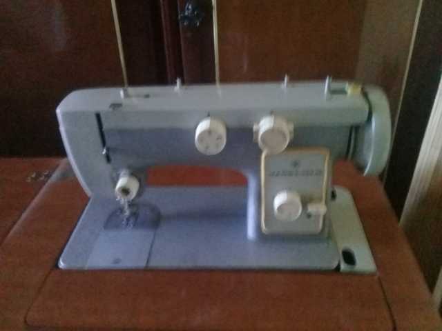 kupit shvejnye mashinki b u i novye v