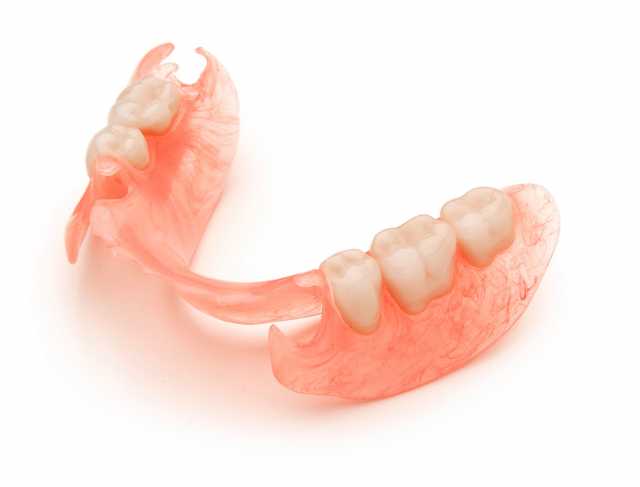 Предложение: Нейлоновые зубные протезы