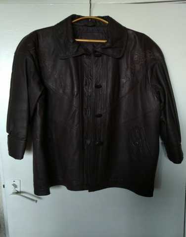 Продам: Куртка кожаная женская, коричневая