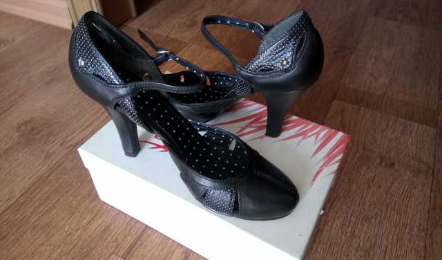 Продам: Туфли женские Lisette