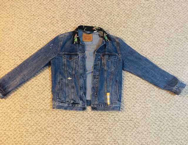 Продам: Levi's jacket with hawaiian collar