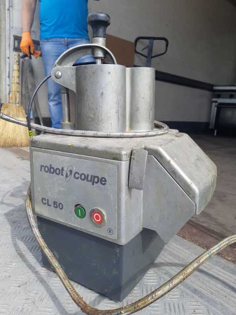Продам: Овощерезка б/у Robot Coupe CL50
