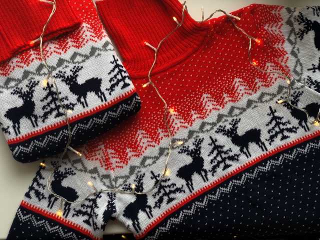 Продам: Новогодние свитера